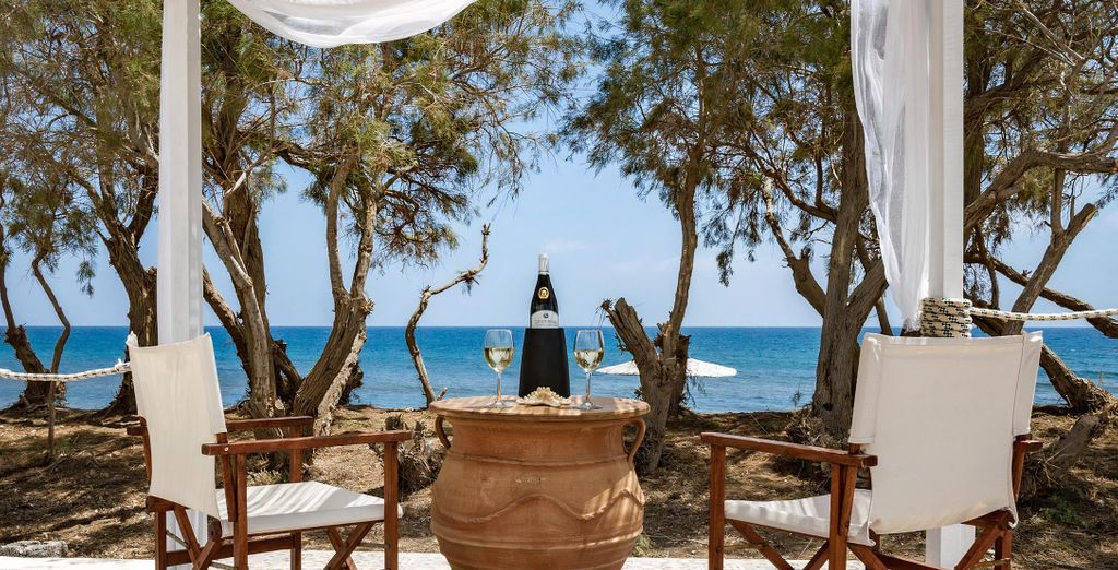 Sea Sound White Katikies 4*