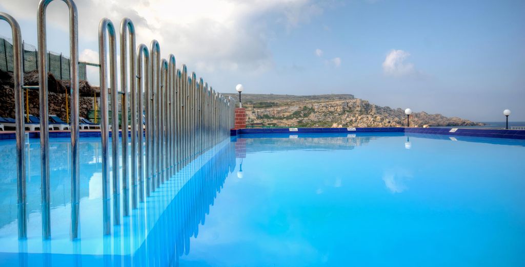 Paradise Bay Resort 4*