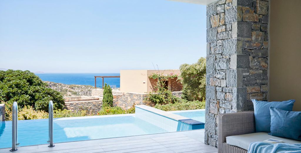 Daios Cove Luxury Resort & Villas 5*