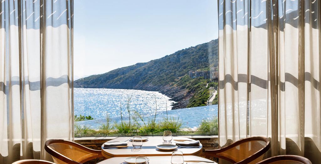 Daios Cove Luxury Resort & Villas 5*