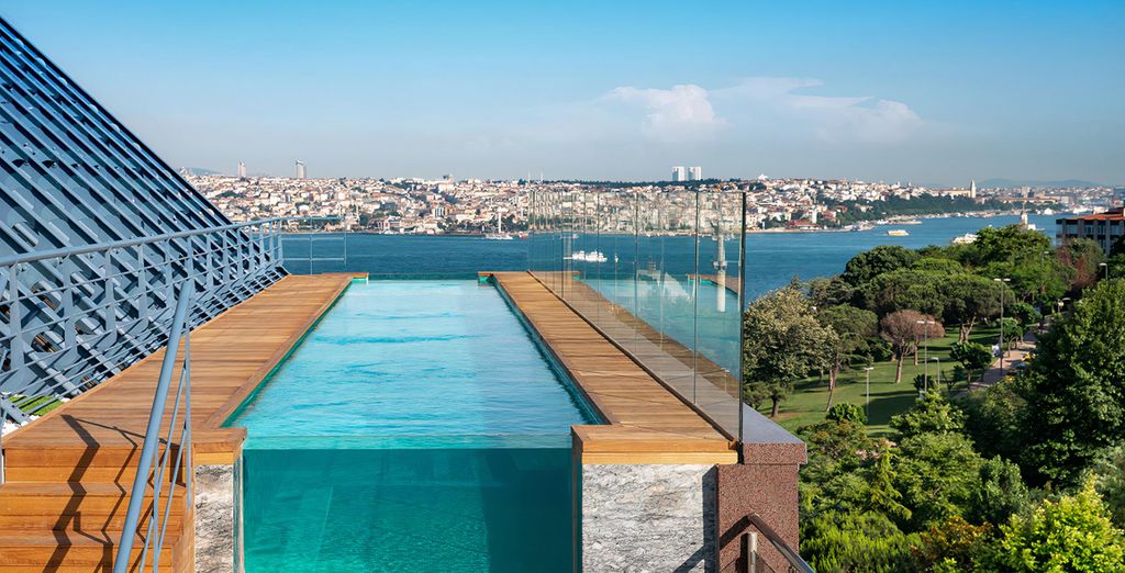 The Ritz-Carlton, Istanbul 5*