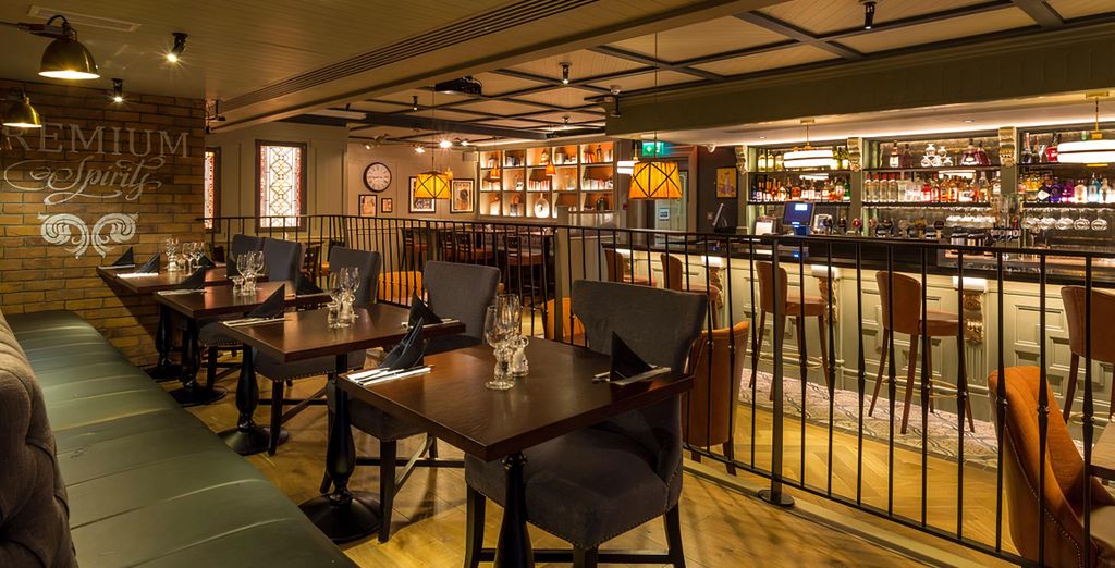 Bonnington Hotel & Leisure Centre 4*