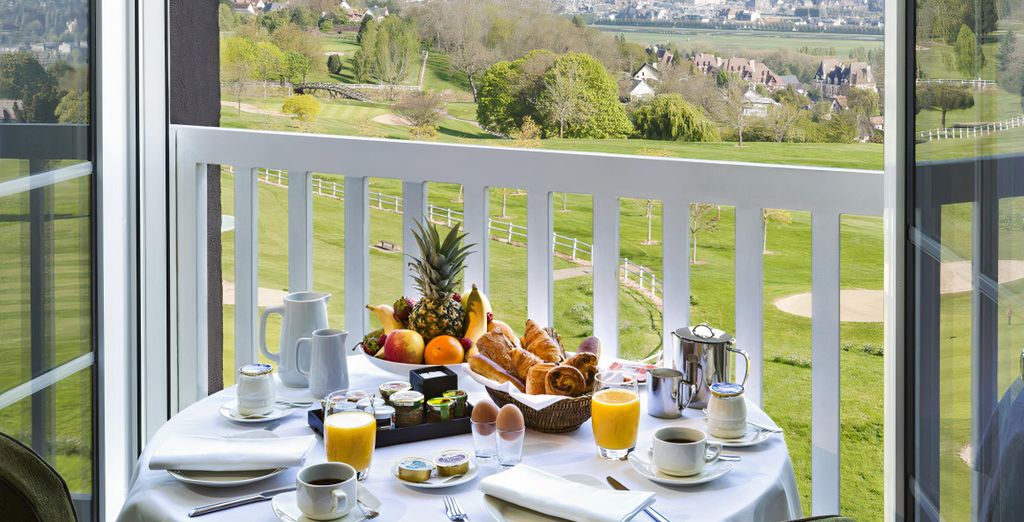 Hôtel Barrière L'Hôtel du Golf 4*