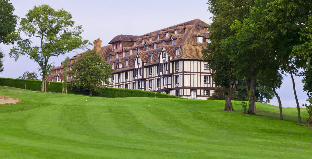 Hôtel Barrière L’Hôtel du Golf Deauville 4* - Deauville - Jusqu’à -70 % |  Voyage Privé