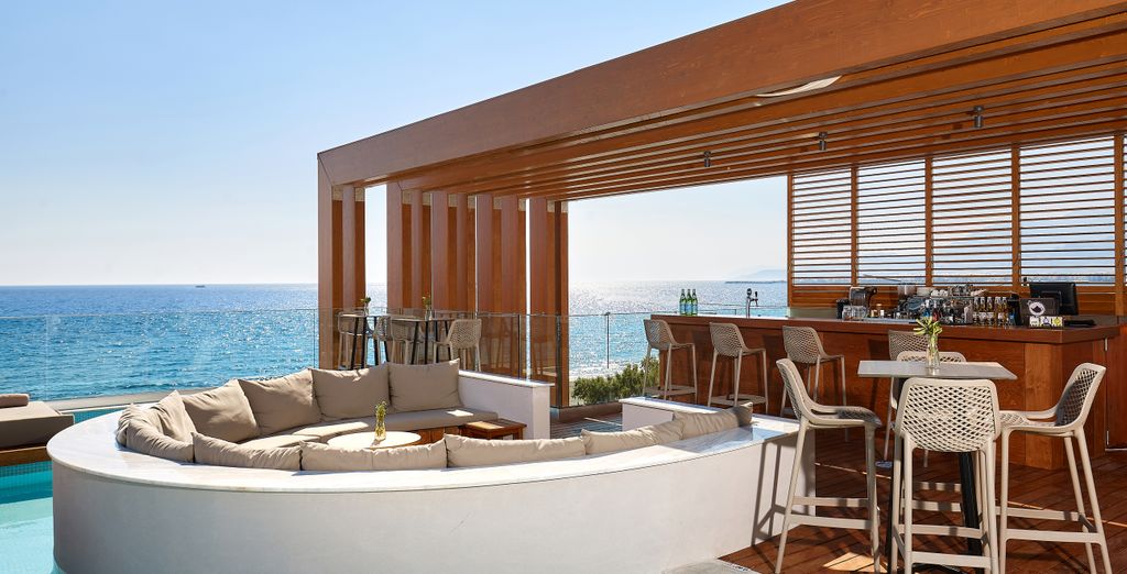 Enorme Santanna Beach Hotel 4*