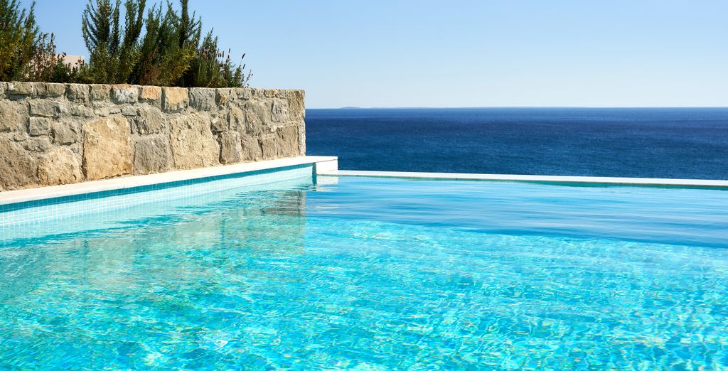 Enorme Santanna Beach Hotel 4*