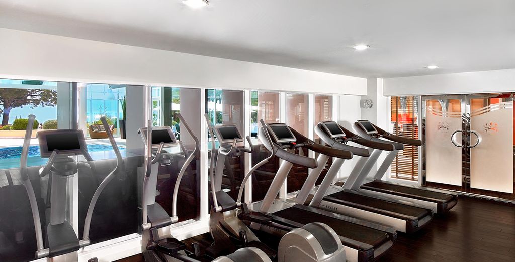 Le Meridien Beach Plaza 4*