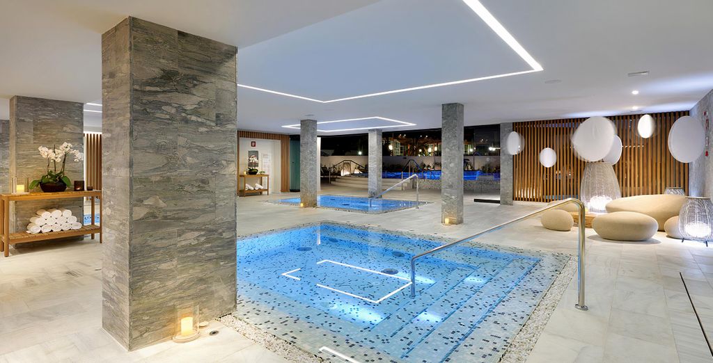 Hard Rock Hotel Tenerife 5*
