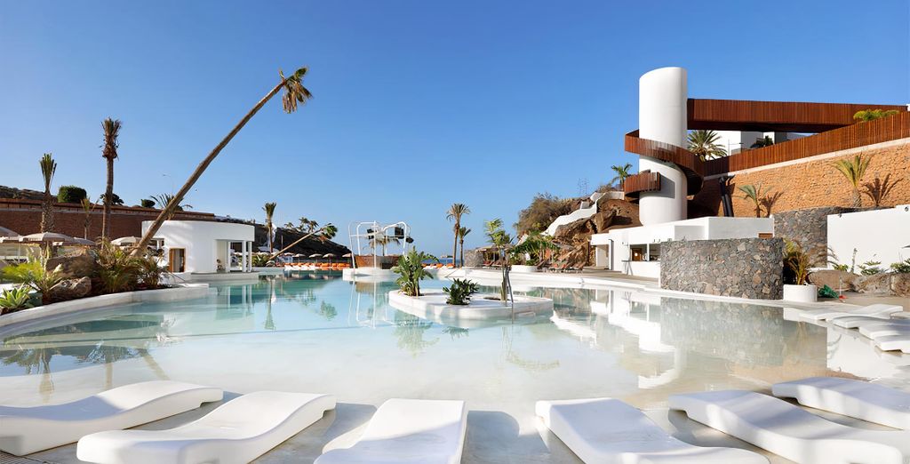 Hard Rock Hotel Tenerife 5*