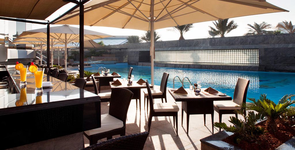 Jumeirah Emirates Towers 5*