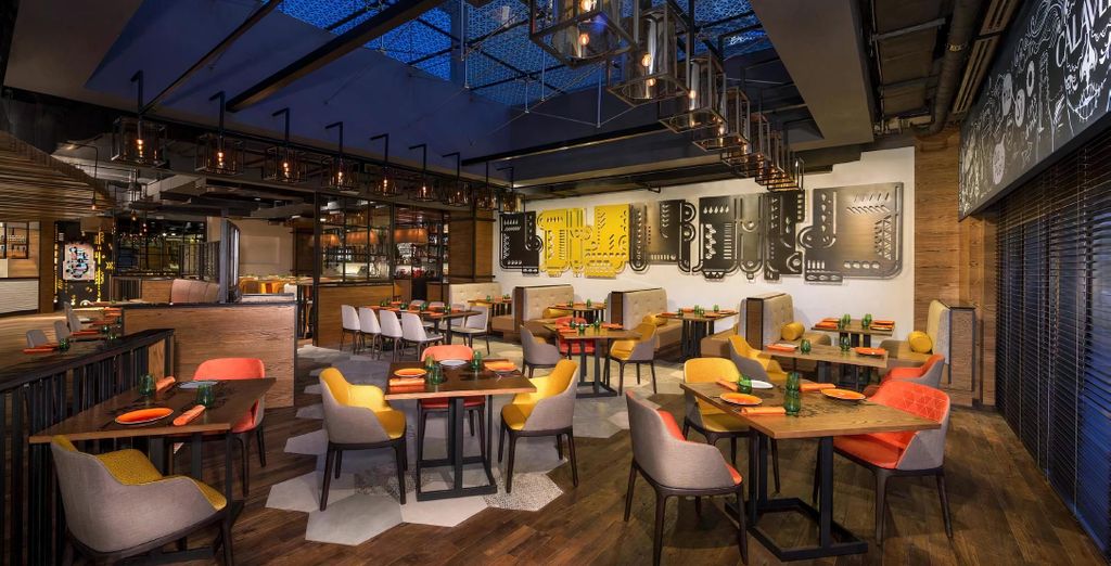 Tour alla scoperta del Paese con possibile estensione presso lo Hyatt Regency Dubai 5*