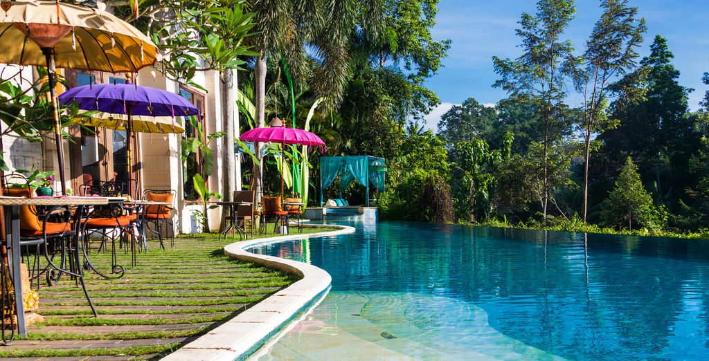 Mansion Baliwood 4*, Mahagiri Resort Nusa Lembongan 4* & Mövenpick Jimbaran Bali 5*