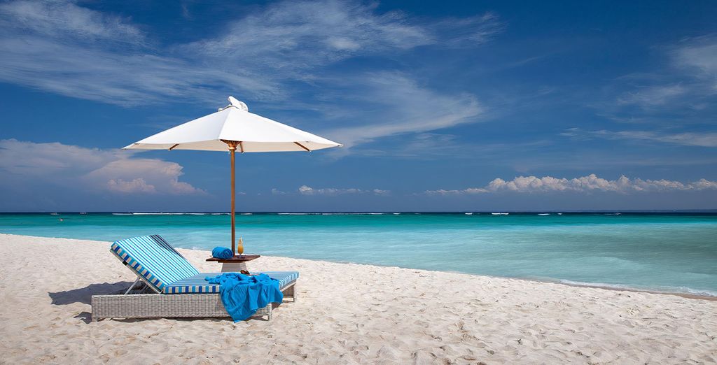 Mansion Baliwood 4*, Mahagiri Resort Nusa Lembongan 4* & Mövenpick Jimbaran Bali 5*