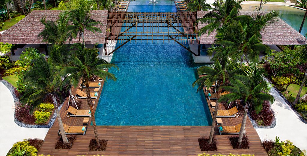 Mansion Baliwood 4*, Mahagiri Resort Nusa Lembongan 4* & Mövenpick Jimbaran Bali 5*