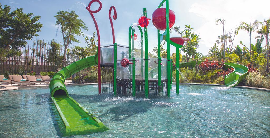 Mansion Baliwood 4*, Mahagiri Resort Nusa Lembongan 4* & Mövenpick Jimbaran Bali 5*
