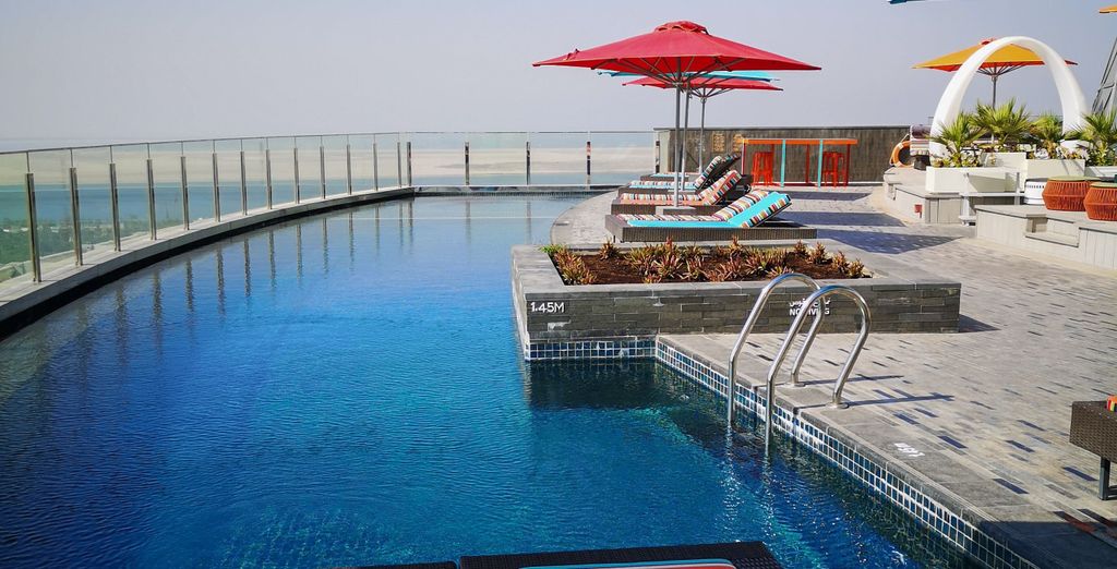 Hyatt Andaz Capital Gate 5* con biglietti per il Gran Premio di Formula 1