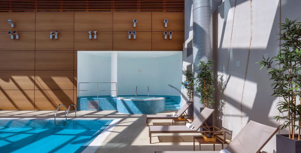 Hilton Geneva Hotel & Conference Centre 4*