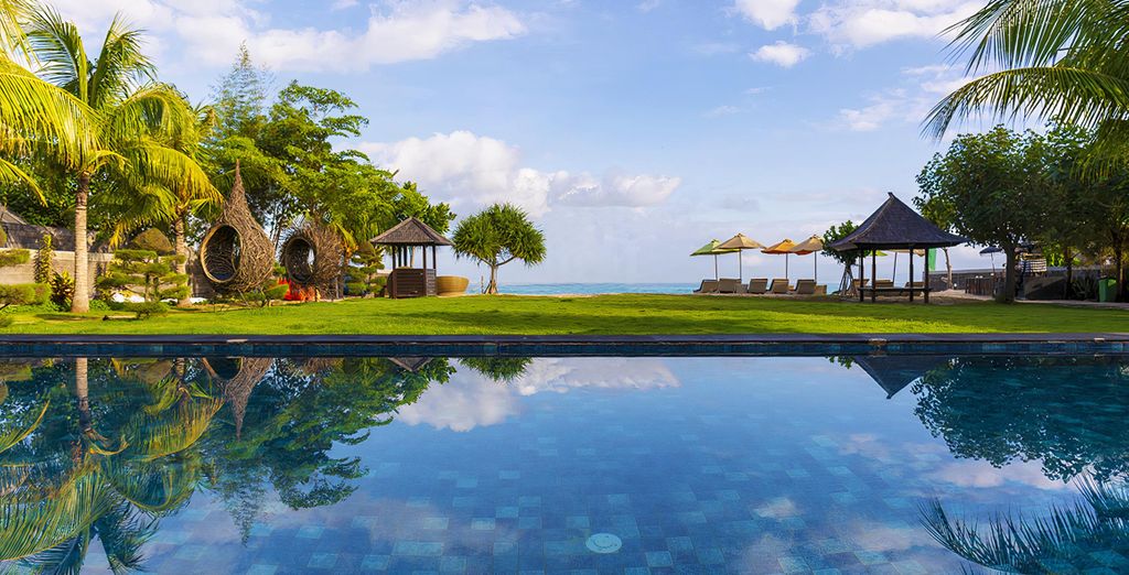 The Payogan Villa 5* + Adiwana d'Nusa Beach Club and Resort 4* + Villa Kayu Raja 4*