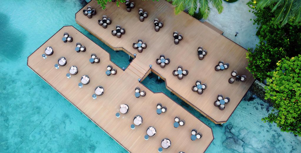 Fihalhohi Island Resort 4*