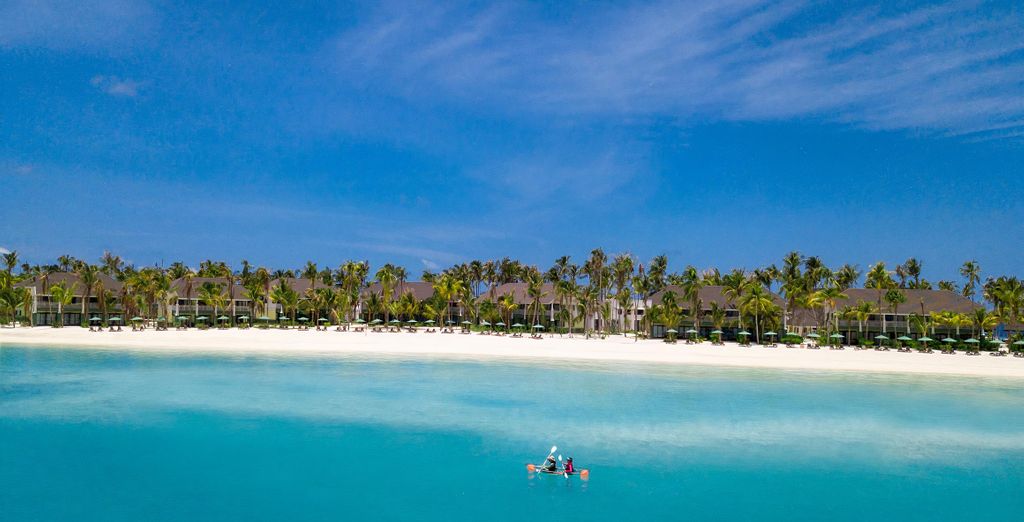 Fihalhohi Island Resort 4*