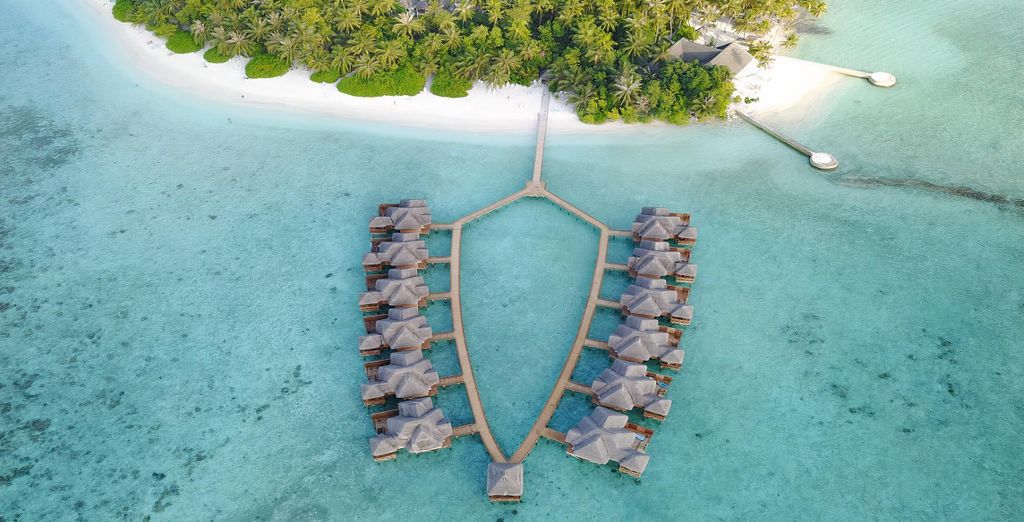 Fihalhohi Island Resort 4*