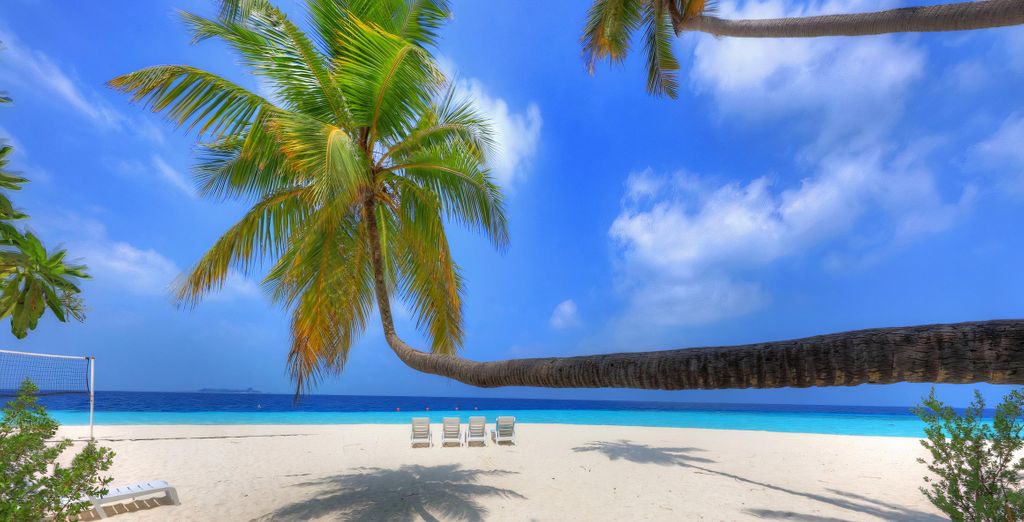 Fihalhohi Island Resort 4*