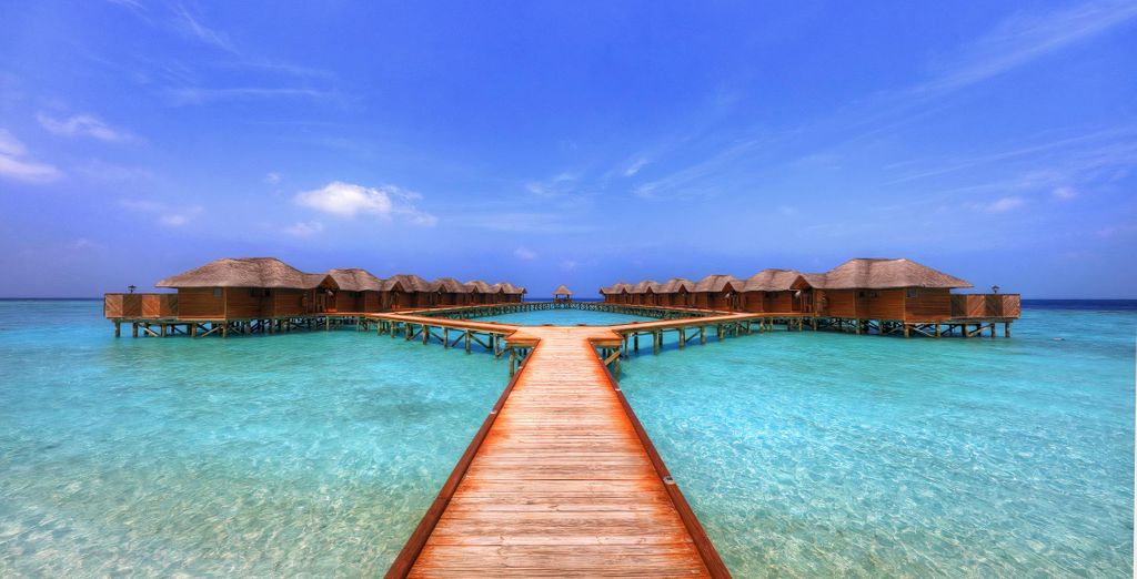 Fihalhohi Island Resort 4*