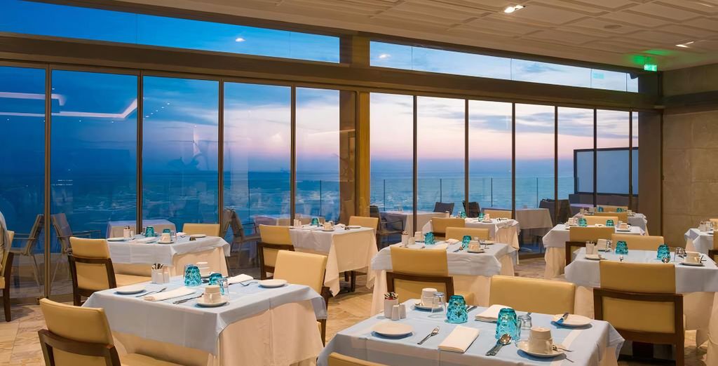 I Resort Beach Hotel and Spa 5*