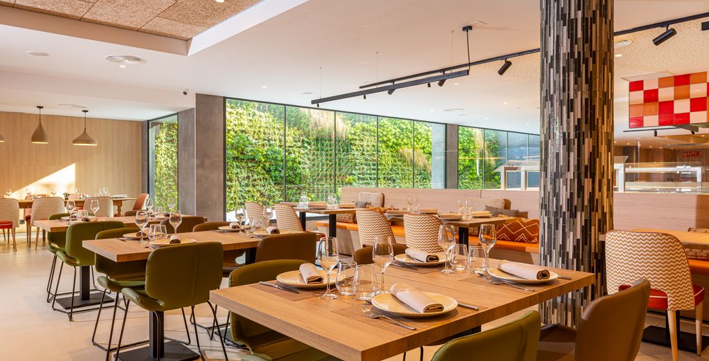 Hotel L'Azure 4*