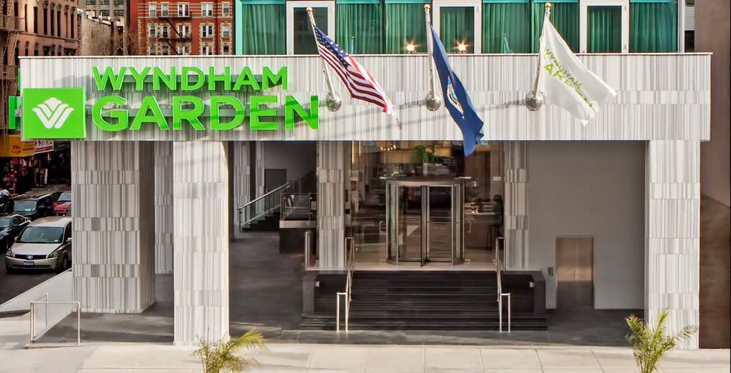 Wyndham Garden Chinatown 4* 