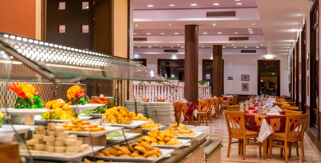 Tamra Beach Resort 4*