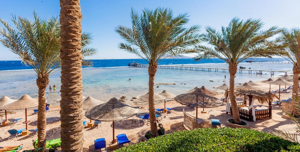 Tamra Beach Resort 4*