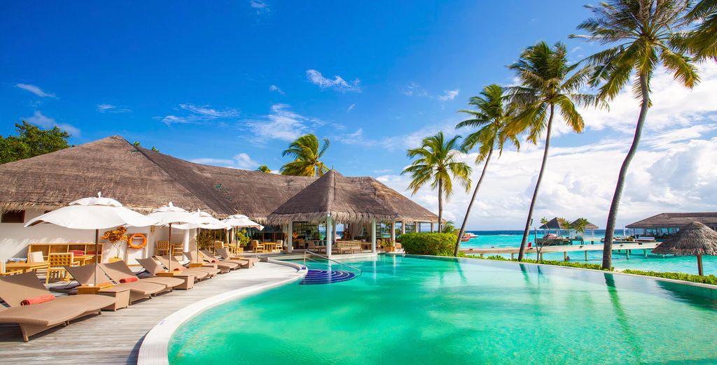 Centara Grand Island Resort And Spa Maldives 5*