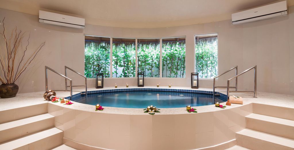 Centara Grand Island Resort & Spa 5*