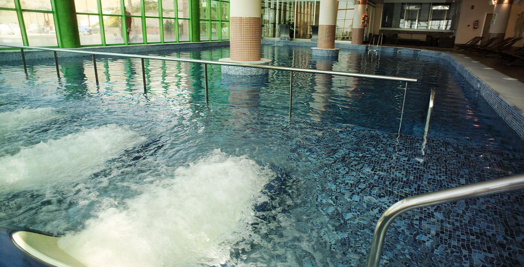 Holiday World Resort 4*