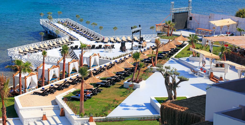 Design Plus Seya Beach Hotel 5*
