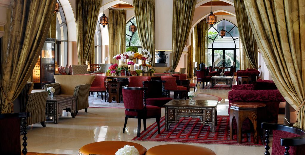 Palace Downtown 5*
