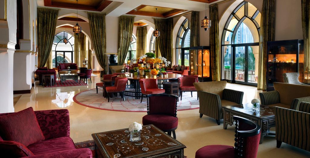 Palace Downtown 5*