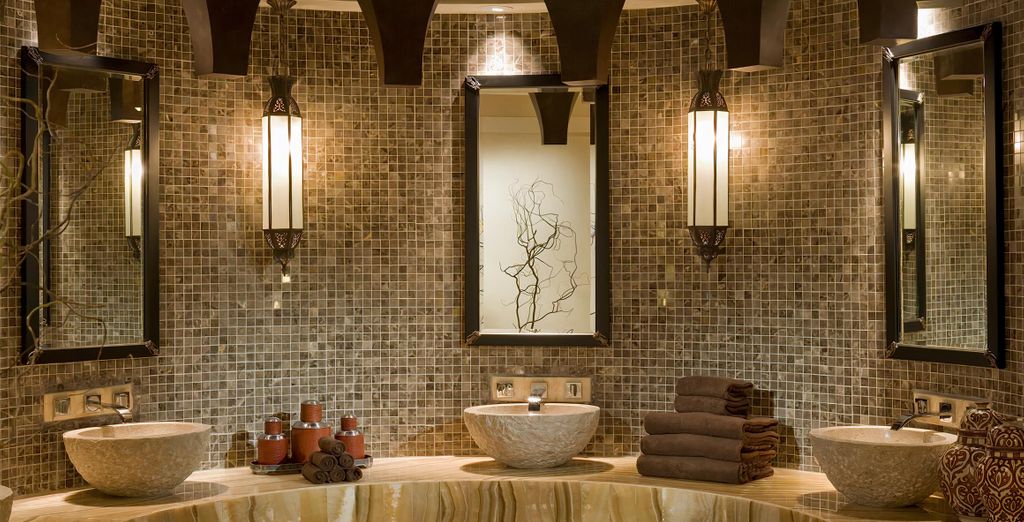 Palace Downtown 5*