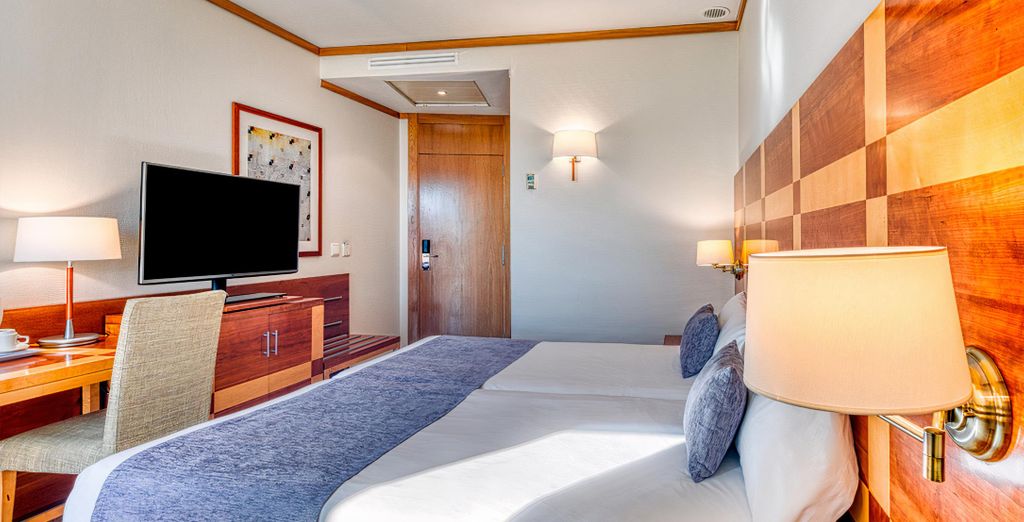 Senator Parque Central 4*