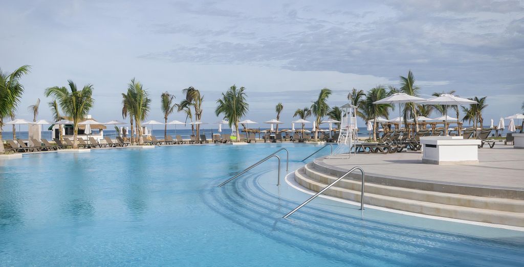 Ocean Coral Spring Resort 5*