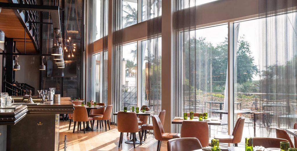 Jumeirah Beach Hotel 5*