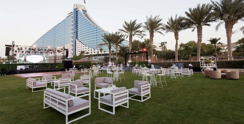 Jumeirah Beach Hotel 5*