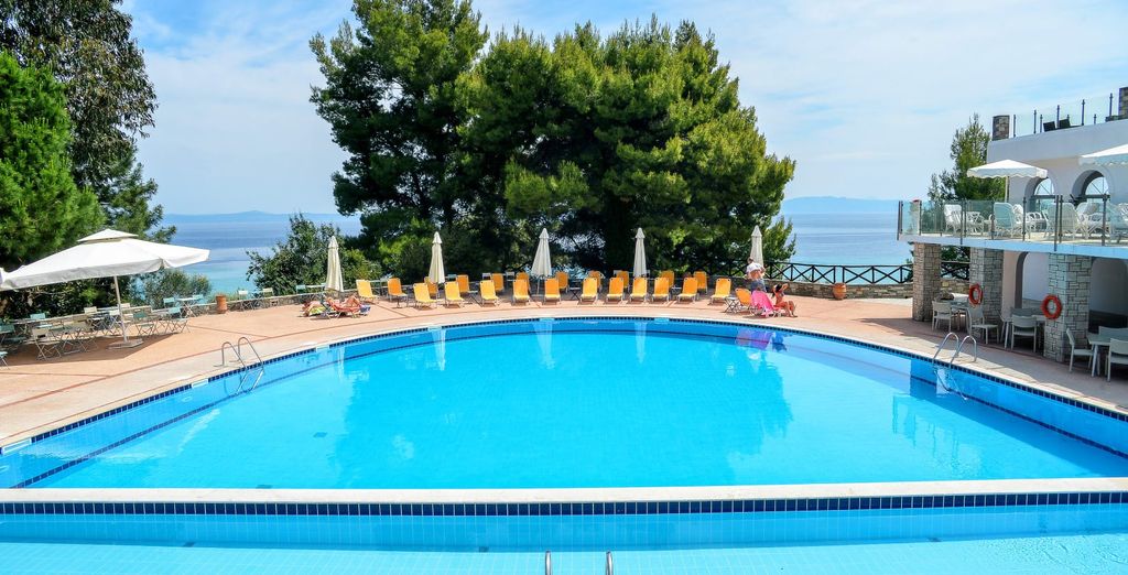Alexander The Great Beach Hotel 4*