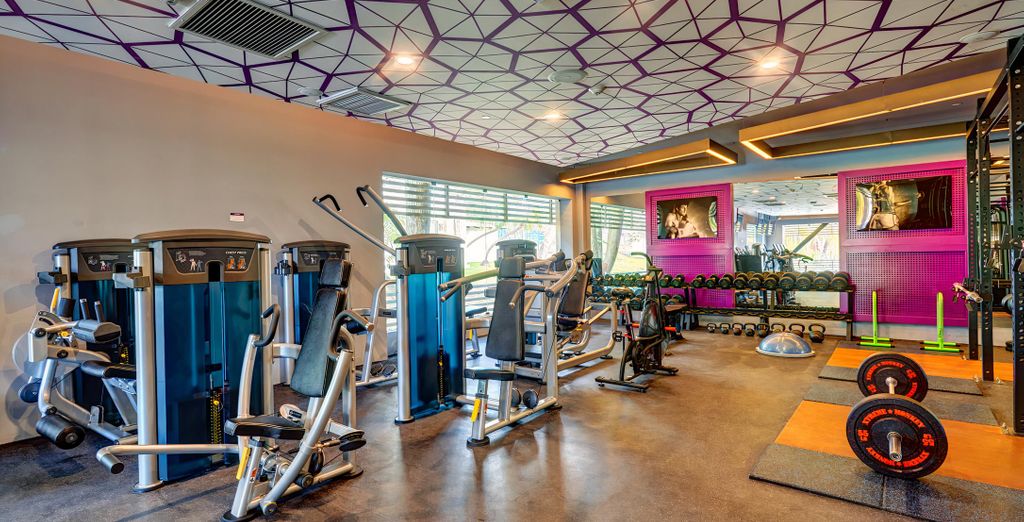 Planet Hollywood Beach Resort 5* 