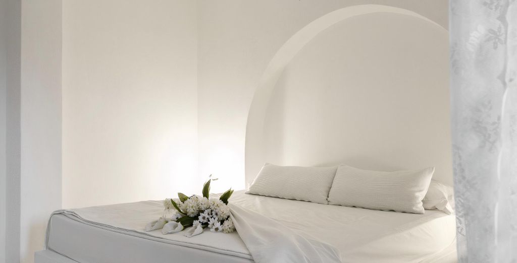 Sea Sound White Katikies 4*