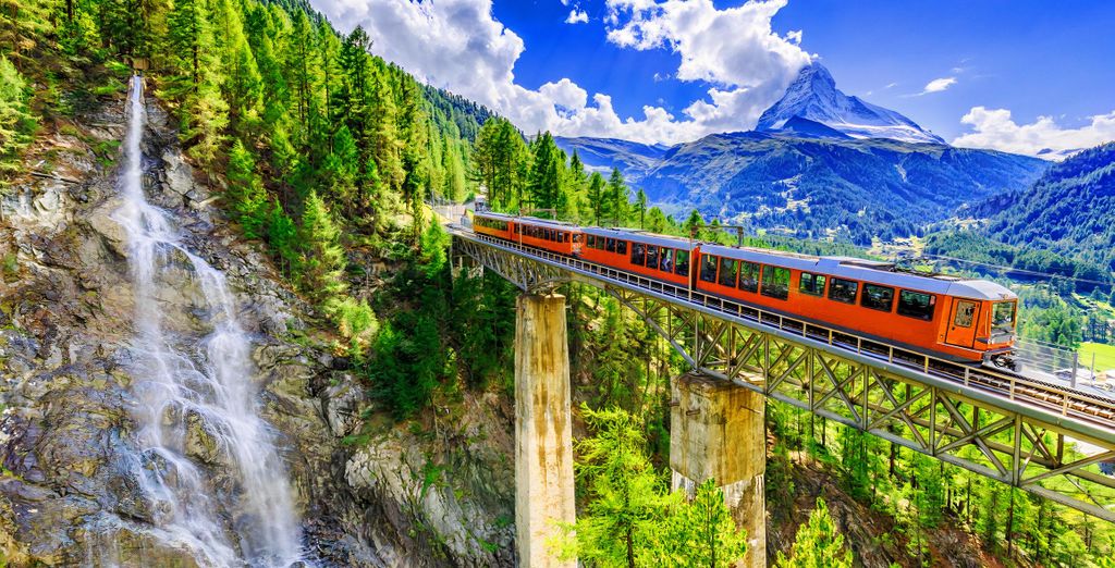 Unique Hotel Post Zermatt  4*