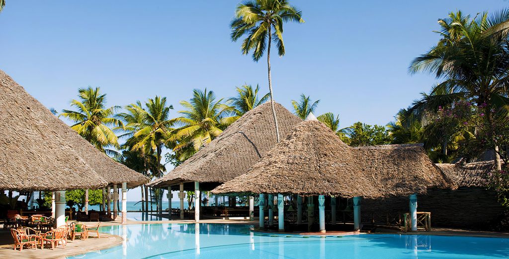 Neptune Village Beach Resort 4* con possibile safari