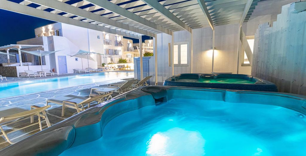 Tour di 6, 8 o 10 notti tra Santorini e Mykonos