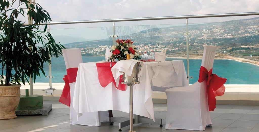 Theo Sunset Bay Hotel 4*